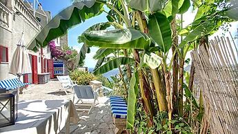 Cst004 in Castro With 3 Bedrooms and 2 Bathrooms