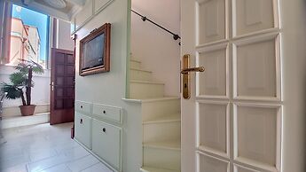 Cst004 in Castro With 3 Bedrooms and 2 Bathrooms