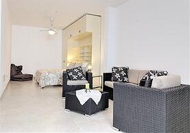 Pat021 in Pat With 3 Bedrooms and 3 Bathrooms