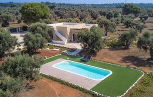 Pat021 in Pat With 3 Bedrooms and 3 Bathrooms