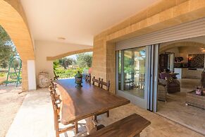 Pat021 in Pat With 3 Bedrooms and 3 Bathrooms