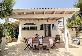 Dis003 in Marittima With 3 Bedrooms and 1 Bathrooms