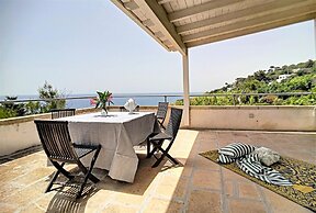 Dis003 in Marittima With 3 Bedrooms and 1 Bathrooms