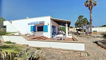 Sal003 in Pescoluse With 2 Bedrooms and 2 Bathrooms