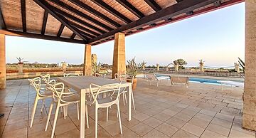 Sal011 in Salve With 2 Bedrooms and 1 Bathrooms