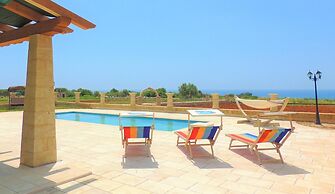 Sal011 in Salve With 2 Bedrooms and 1 Bathrooms