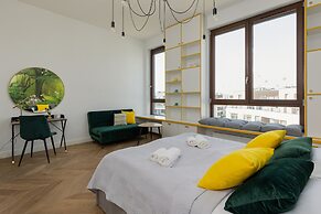 Magnificent Sarmacka by Renters Prestige