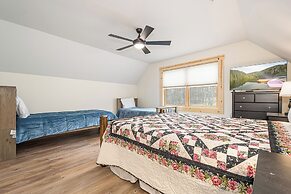 John's Place by Taylor Made Deep Creek