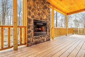 John's Place by Taylor Made Deep Creek