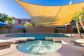 Runaway Bay Chandler 4 Bedroom Home by RedAwning