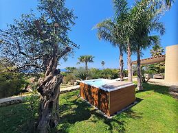 Sal739 in Pescoluse With 2 Bedrooms and 2 Bathrooms