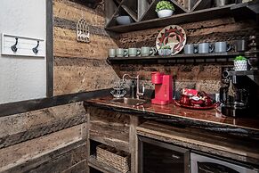 Rustic Pines Retreat