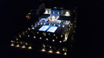 Luxury Paradise Villa Iliad In Paros