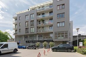 Apartment Czerniakowska by Renters