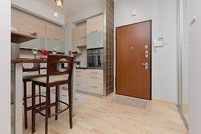 Apartment Czerniakowska by Renters