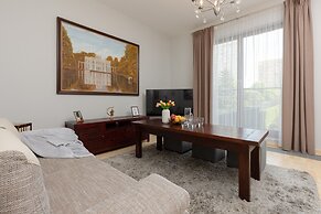 Apartment Czerniakowska by Renters