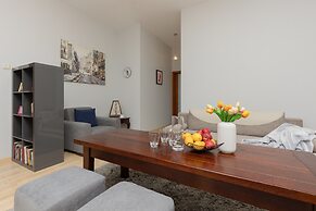 Apartment Czerniakowska by Renters