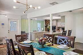 TRANQUILITY. Gated Estate Home. Privacy.