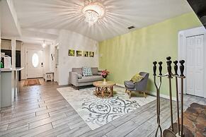 TRANQUILITY. Gated Estate Home. Privacy.