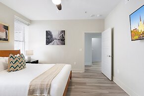 Exquisite 4 BR Condo in New Orleans