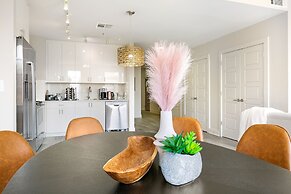 Exquisite 4 BR Condo in New Orleans