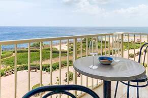 Seafront apartment in Gozo, Marsalforn