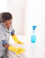 East Downtown 3BR Condo Free Parking Sleeps 7