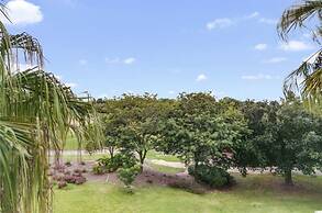 Reunion. 5 Heated Pools. Slps 8