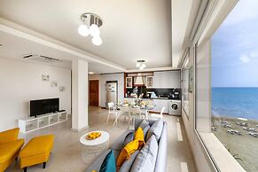 Mackenzie Eftyhia Beachfront Suite