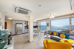 Mackenzie Eftyhia Beachfront Suite