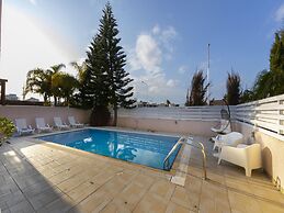 Villa Michelle 2 in Protaras