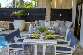 El Greco Seafront Villa