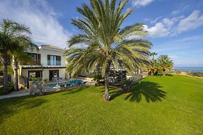 El Greco Seafront Villa