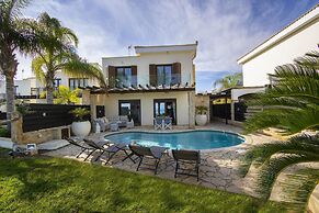 El Greco Seafront Villa