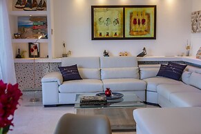 El Greco Seafront Villa