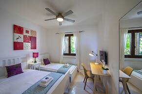 El Greco Seafront Villa