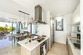 Pernera Beach Villa in Protaras