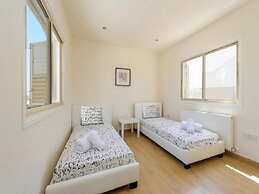 Theodora 16 in Protaras