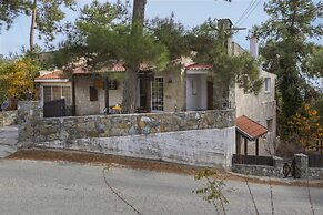 Platres Forest View Cottage