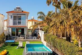 Ayia Thekla Seafront Villa Dagi