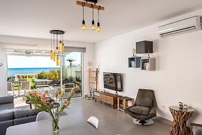 Ayia Thekla Seafront Villa Dagi