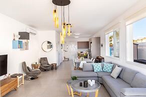 Ayia Thekla Seafront Villa Dagi