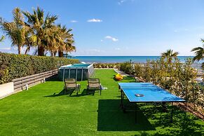 Ayia Thekla Seafront Villa Dagi