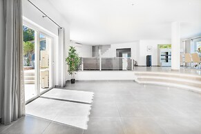 Luxury Almancil Villa With Heated Pool by Ideal Homes