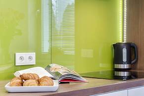 Swanky and Modern Marina Residence