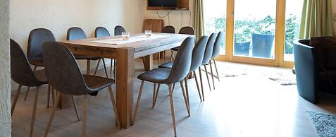 Lake View Lodges - Terrace