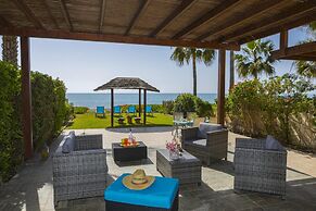 Beachfront Villa Meneou 5