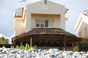 Beachfront Villa Meneou 5