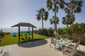 Beachfront Villa Meneou 5