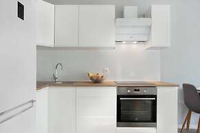 Bright Apartment Near the Beach With a Terrace